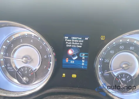 2012 Chrysler 300 from USA, damaged, VIN 2C3CCAAG5CH142628